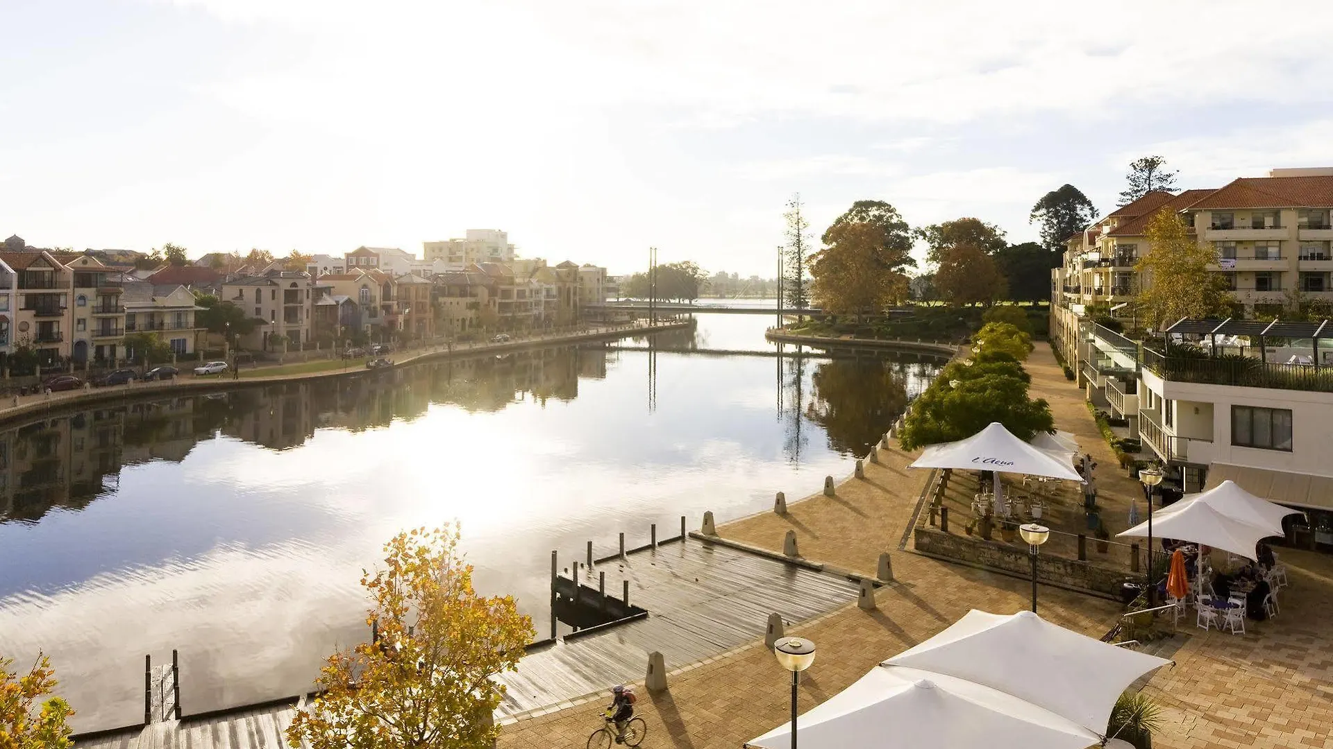 East Perth Suites Hotel Aparthotel