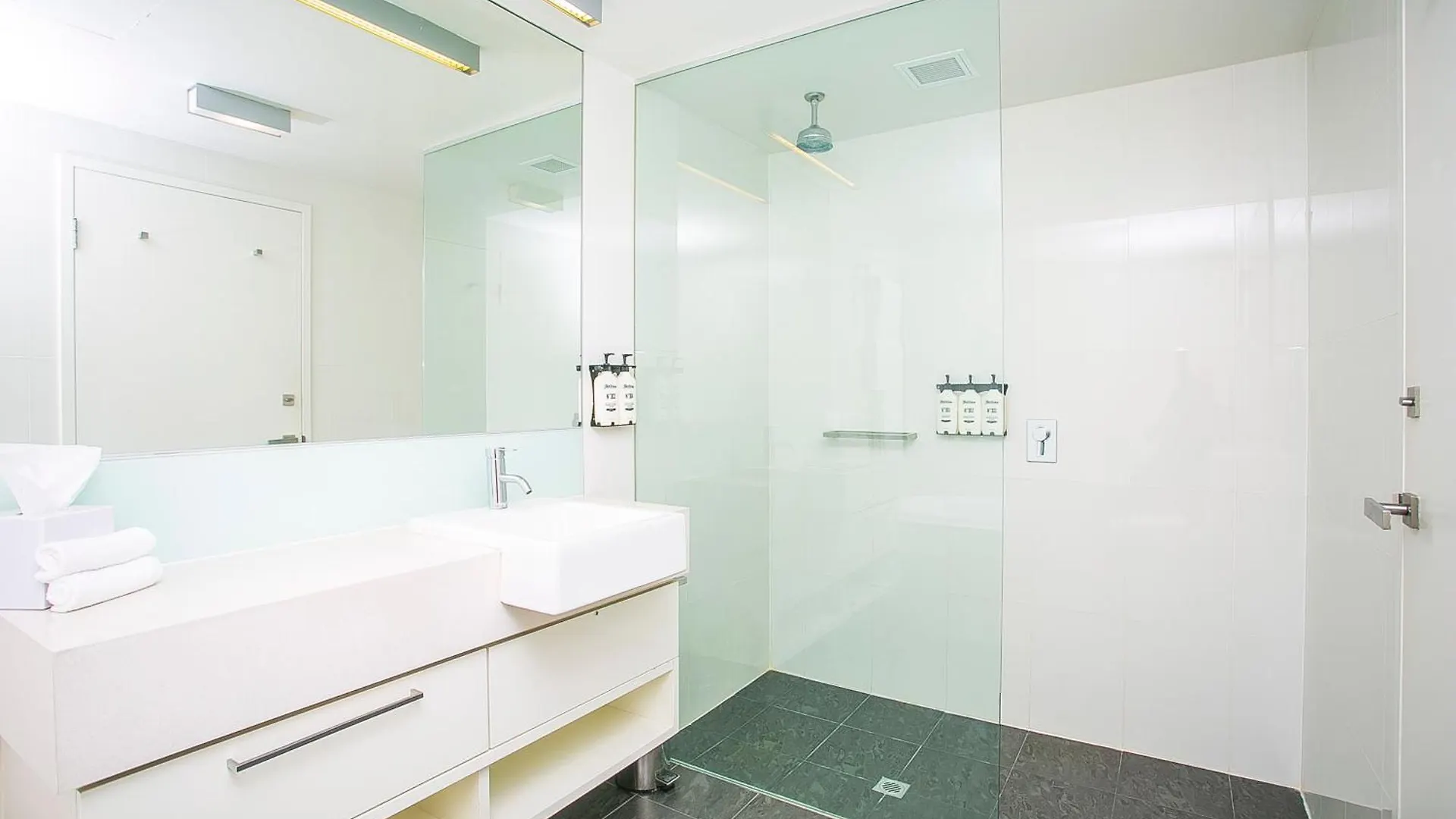 **** Aparthotel East Perth Suites Hotel Australia