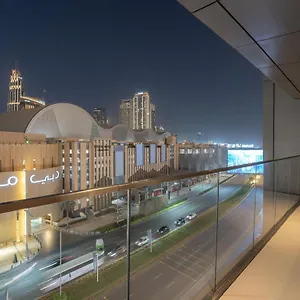  Apartment Luxurious Stylish Across Mall Burj Khalifa City Views United Arab Emirates
